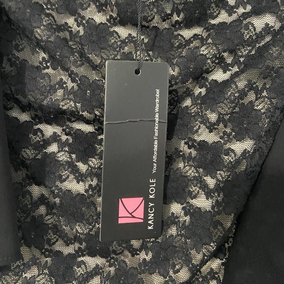 Chiffon and lace flutter-sleeve bolero - Picture 4 of 4